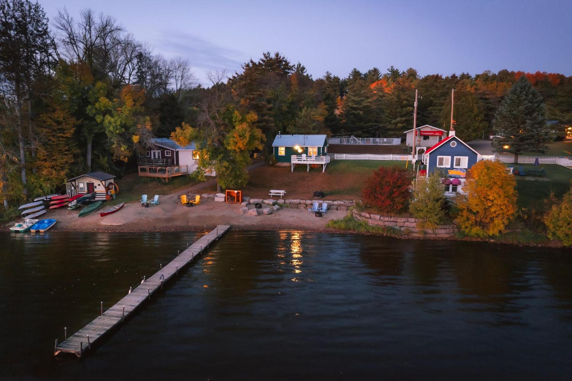 Greystone On Golden Lake Deacon エクステリア 写真