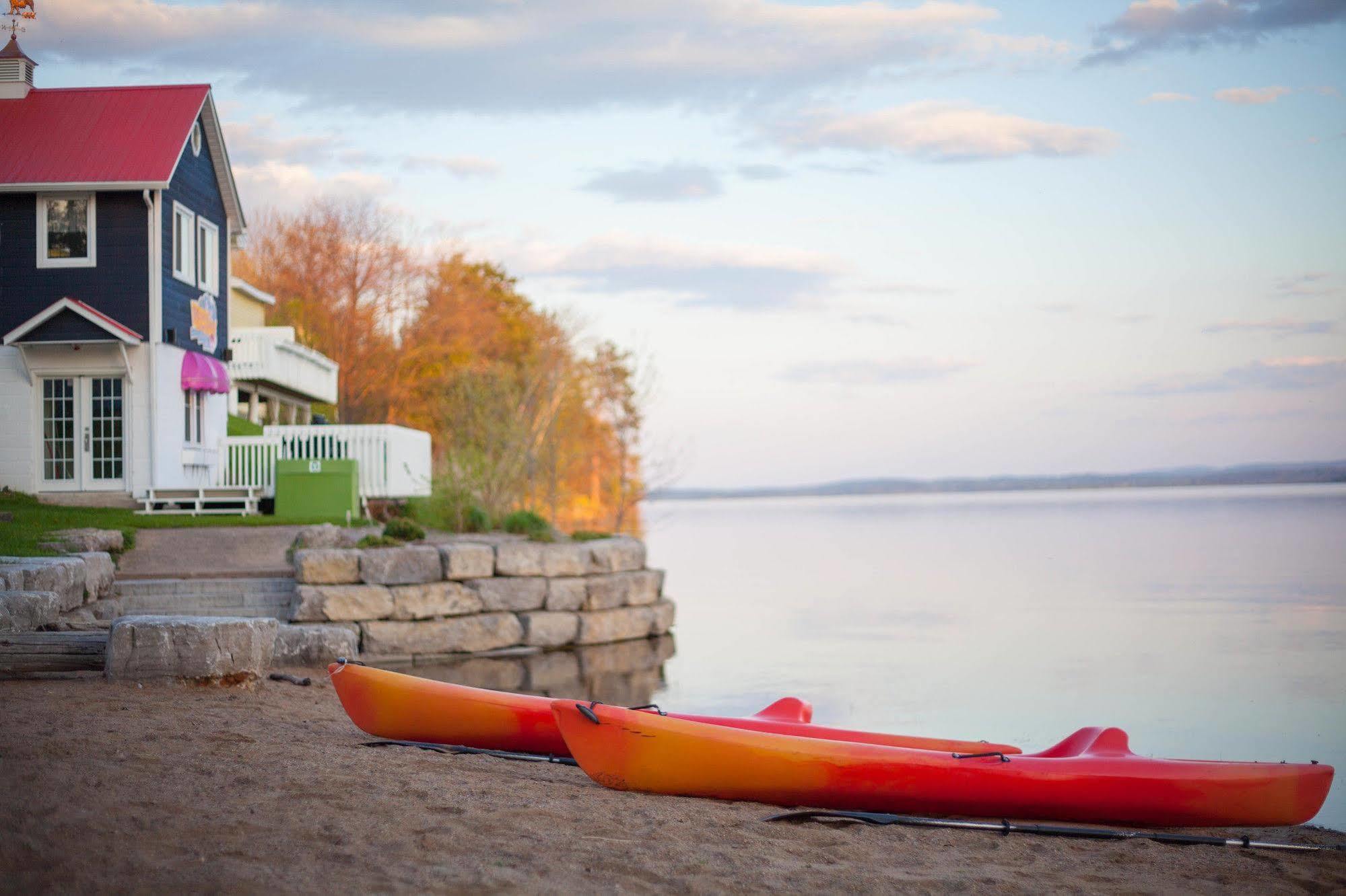 Greystone On Golden Lake Deacon エクステリア 写真